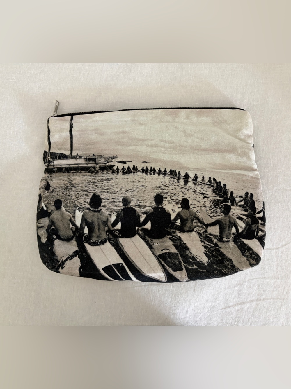 Quiksilver black & white Surfer Photo Zip Clutch